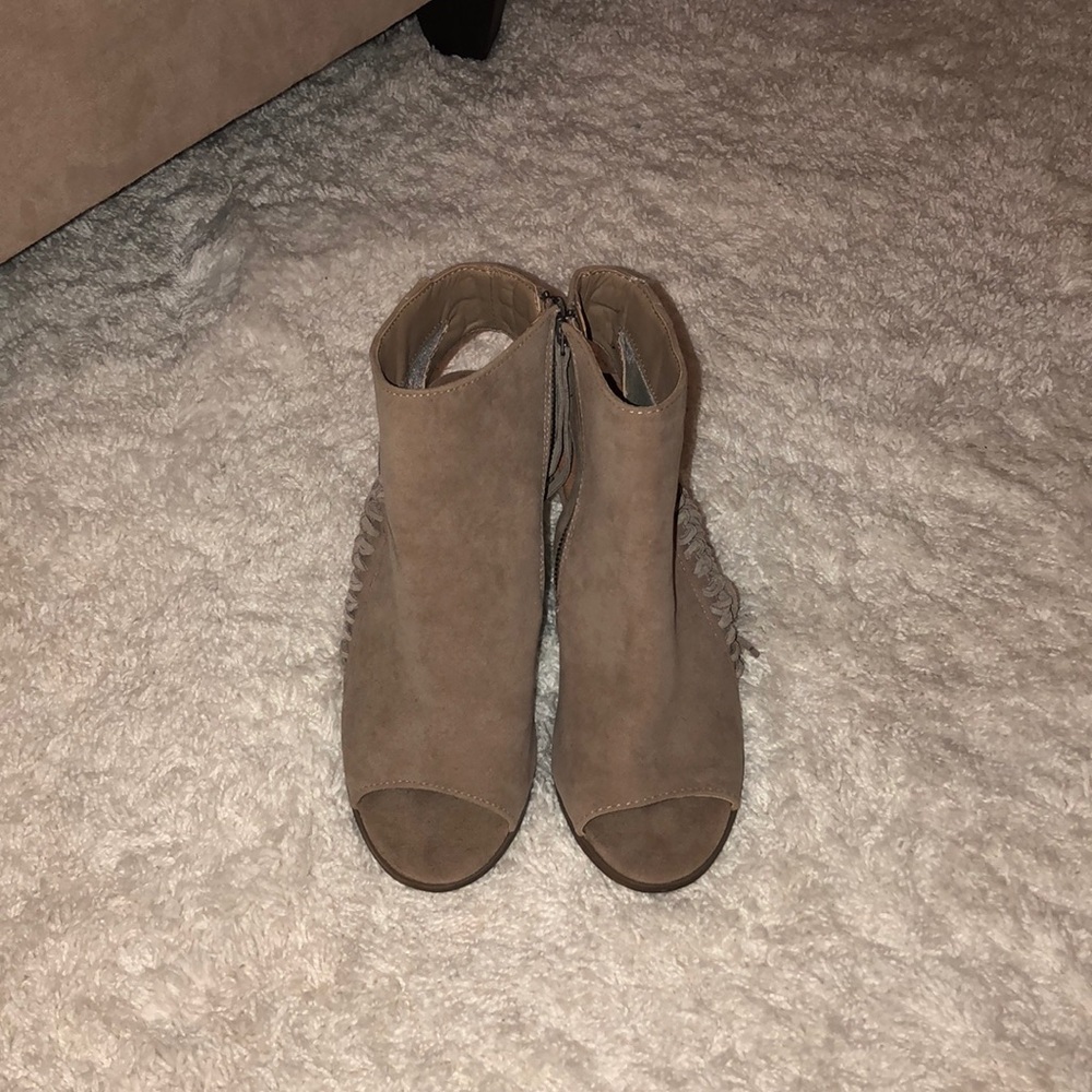 Fridge heels